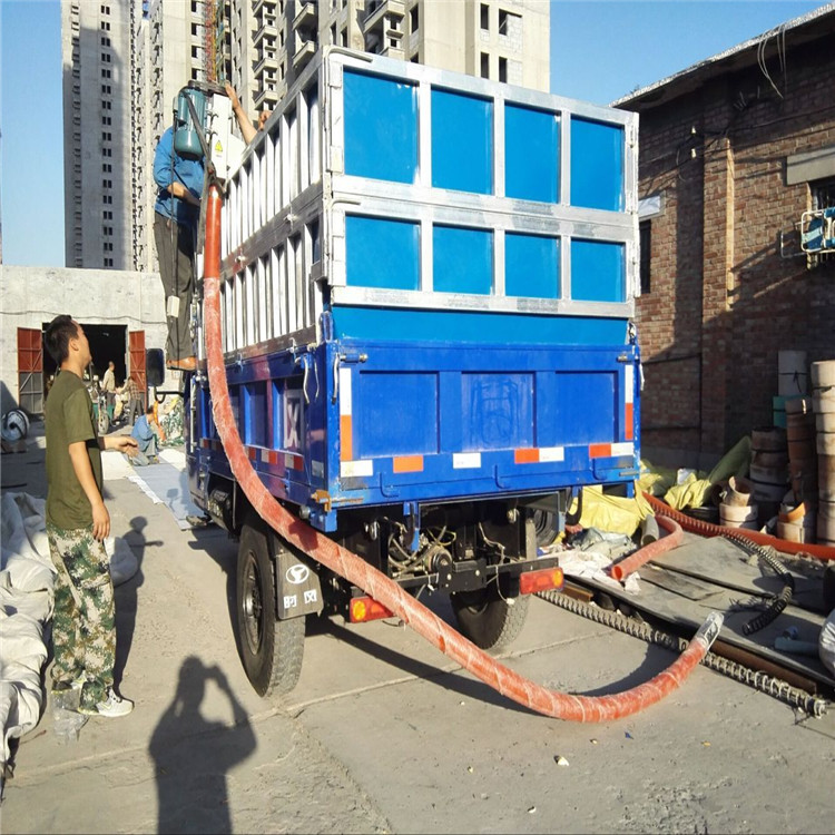 東北收糧小鋼炮，車載吸糧機